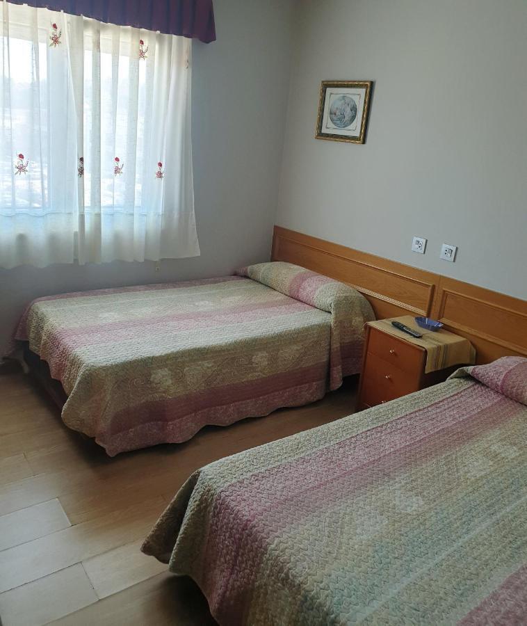 Hostal Puente Azud Avilés Zewnętrze zdjęcie